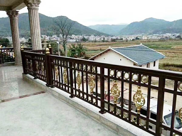 陽(yáng)臺(tái)護(hù)欄